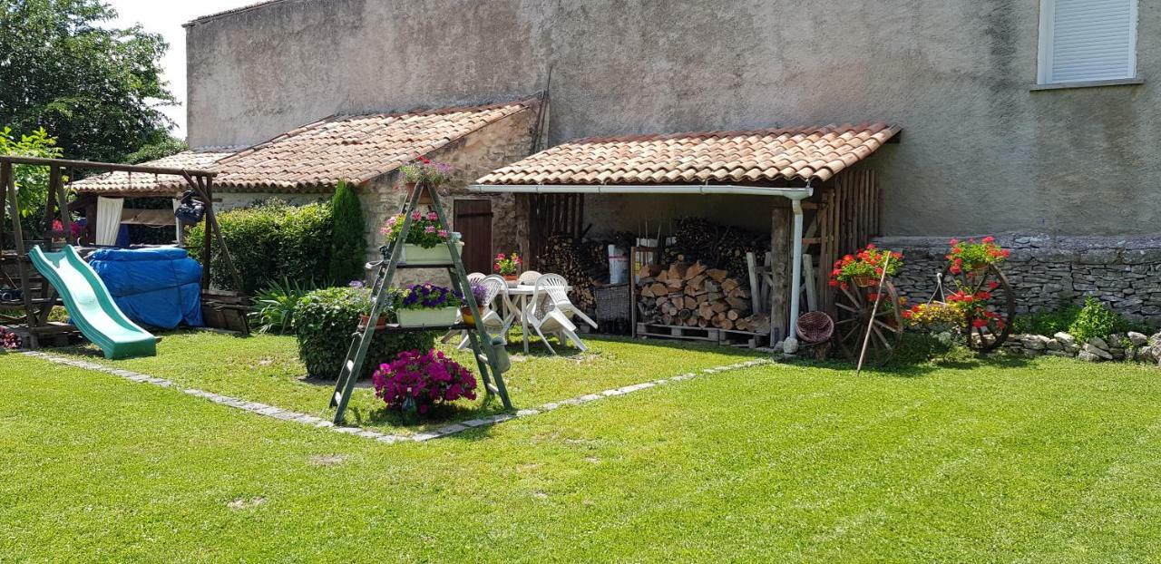 Grange Voutee Avec Jardin Villa Mane  Exterior photo